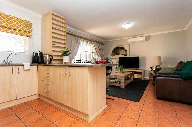 2 Bedroom Property for Sale in Morgenster Heights Western Cape